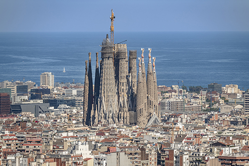 Antoni Gaudi, Biography, Sagrada Familia, Works, Buildings, Style, & Facts