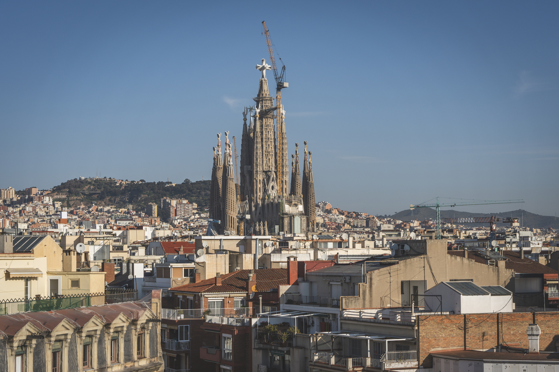 Exterior perspective of the Sagrada Familia