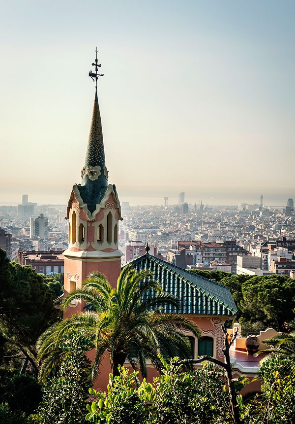 View of the exterior with Barcelona in the backgrounds