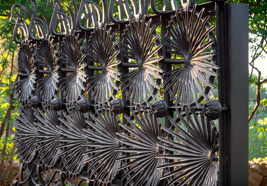 Fragmento de reja de la Casa Vicens